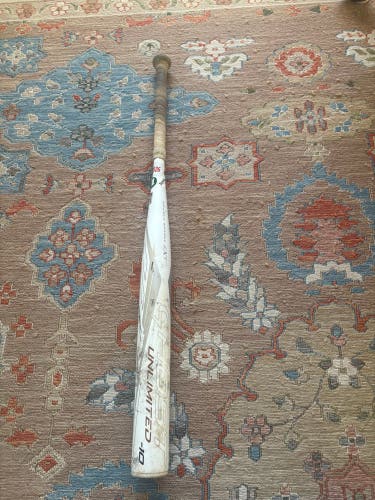 2023 Easton Ghost Unlimited Composite Bat. 33 inches 23 ounces