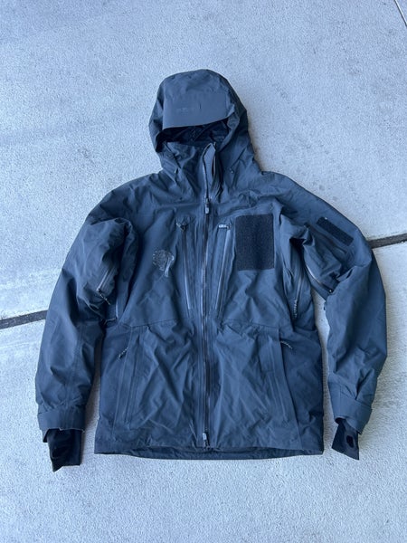 Men's Small Burton Gore-Tex Ak Jacket (Used)