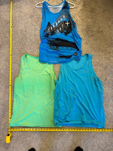 Mens large tank top bundle Nike/bauer