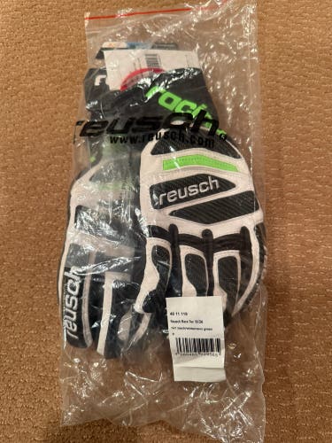 Small / Medium Adult Unisex Reusch Gloves (New)