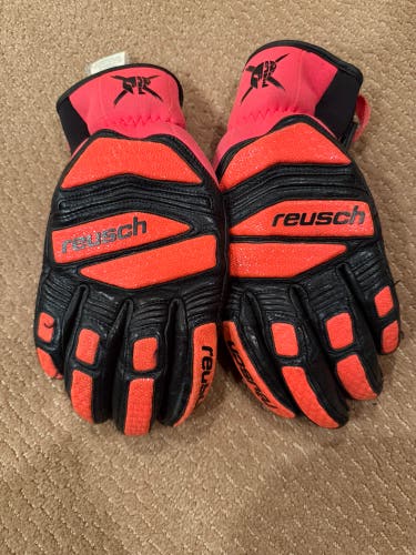 Small Adult Unisex Reusch Gloves (Used)