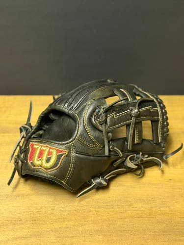 Rare Japanese Wilson Staff DK model RH Infield Baseball Glove 11.5" (Used)