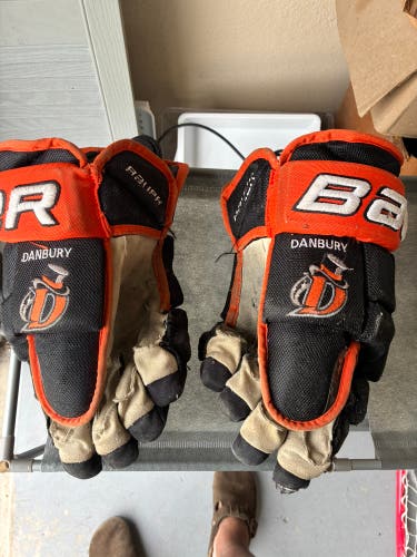 Bauer Vapor Team Pro Gloves 14" Pro Stock (Used)