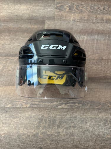 Medium CCM Tacks 210 Helmet with CCM Pro Cut Visor
