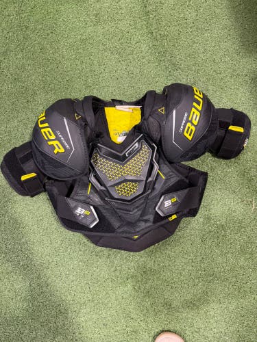 Bauer Supreme 3S Shoulder Pads | Intermediate Large