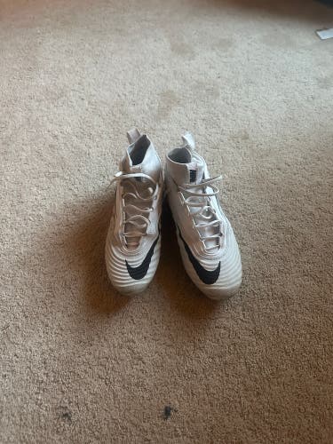 Men's Size M 10.0 (W 11.0) Nike Mid Top (Used)