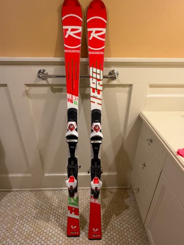 Rossignol Hero FIS SL R12 157cm Race Skis + WC Plate + SPX 15 Bindings
