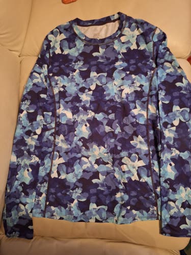 Medium Women's Nils Ski Shirt (Used)
