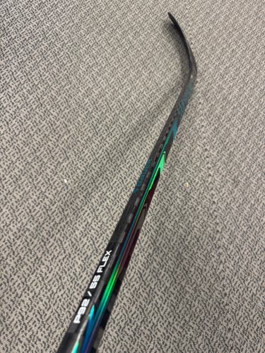 Intermediate Bauer Supreme F50 Right Handed Hockey Stick P92 55 Flex (New)