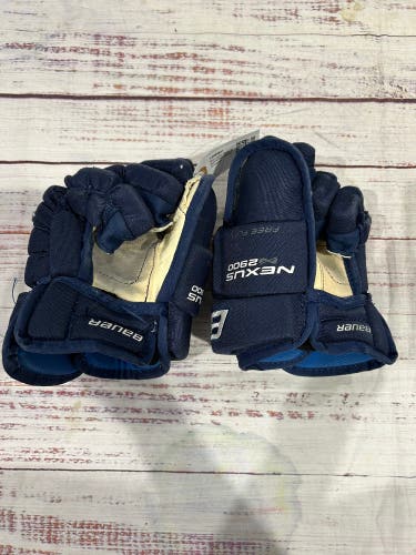 Blue Junior Bauer Nexus N2900 Gloves 10" (Used)
