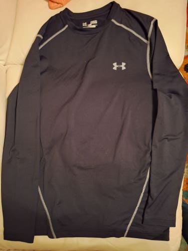 Black Medium Adult Unisex Under Armour Cold Gear Shirt (Used)