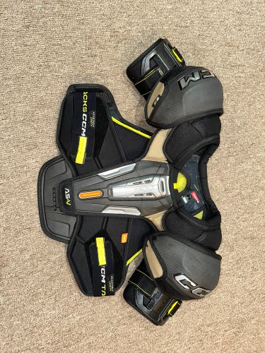 Large Senior CCM Tacks AS-V Shoulder Pads (Used)
