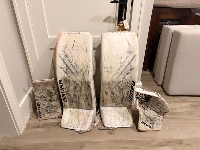 34" 2021 Bauer Hyperlite Regular Goalie Full Set (Used)