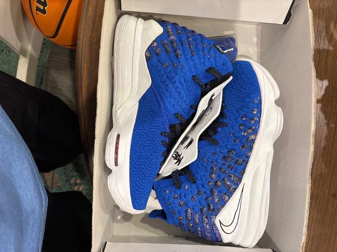 Kid's 6Y (Big Kids / Youth) Nike Lebron 17 Shoes (New)