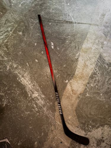 Junior Bauer Vapor Hyperlite 2 Left Hand Hockey Stick P92 55 Flex Pro Stock (New)