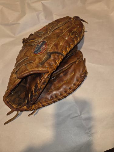 Nokona AMG 175 Baseball Glove 12" (Used)