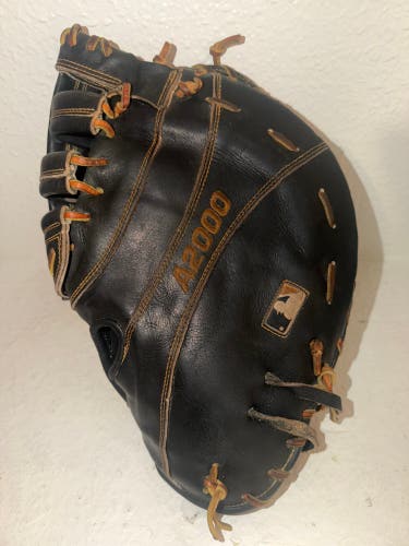 Wilson A2000 Series 1613 Superskin Firstbase Baseball Mitt 12.25 in LHT