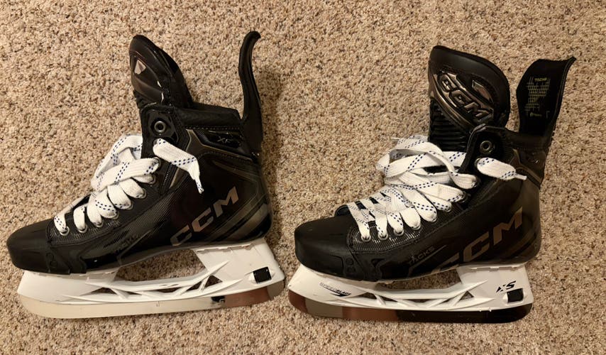 Black 2024 CCM Tacks XF Hockey Skates Regular Width 8 (Used)