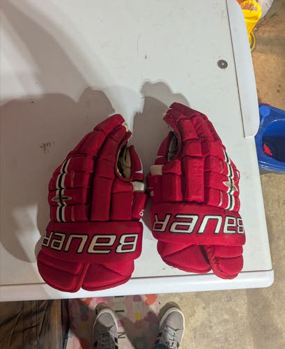 Bauer 4 Roll Gloves 15" (Used)