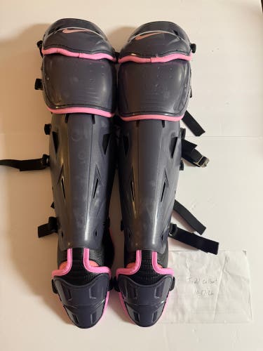 Nike diamond elite Catcher's Leg Guard (Used)