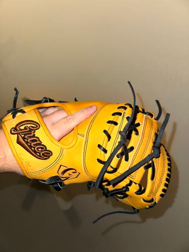 Grace 13 inch first base mitt
