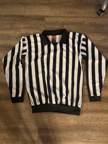 TitleWave Referee Jersey Size 46