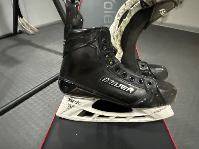 Black 2020 Bauer Supreme 3S Hockey Skates Regular Width 8.5 (Used)