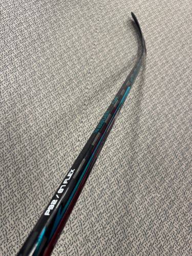 Senior Bauer Supreme Fuse Right Handed Hockey Stick P92 87 Flex (New)