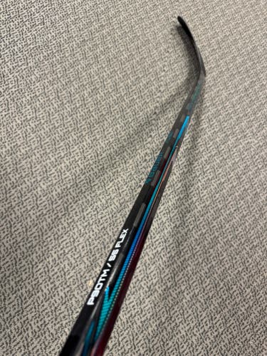 Intermediate Bauer Supreme Fuse Right Handed Hockey Stick P90TM 55 Flex (New)