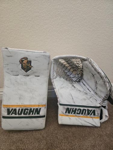 Vaughn V10 Pro Carbon Regular Pro Stock (Used)