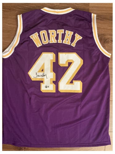 James Worthy Autographed Signed Lakers Custom Jersey #42 XL HOF Beckett COA