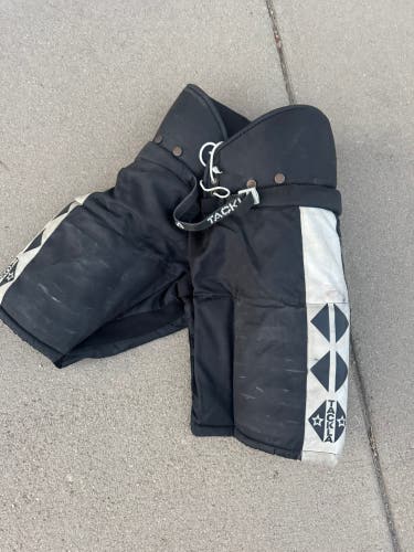 Senior Medium Tackla Hockey Pants (Used)