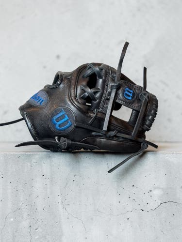 Wilson A2K DATDUDE RH Infield Baseball Glove 11.5" (Used)