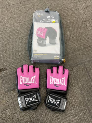 Used Everlast MMA PRO STYLE GRAPPLING GLOVES MMA Gloves Pink S/M 11614-S000246430