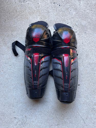 Junior CCM QLT250 11" Shin Pads (Used)