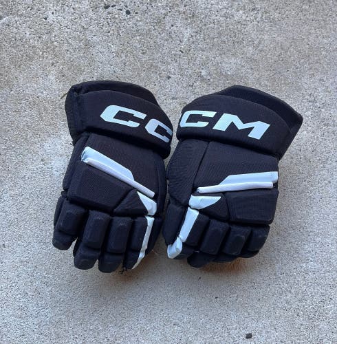 CCM Next Gloves 11" (Used)