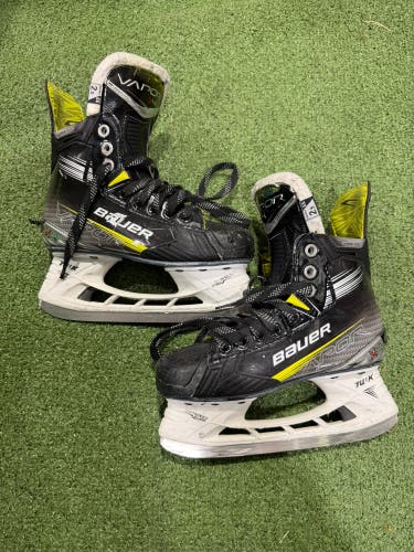 Bauer Vapor X4 Hockey Skates | Size 2.5EE