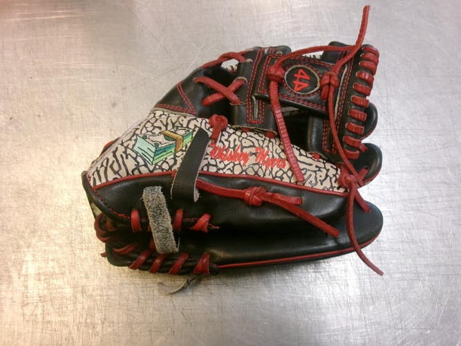 Used 44 PRO GLOVE BB/SB Glove RH Throw Red 11" 11339-S000208207