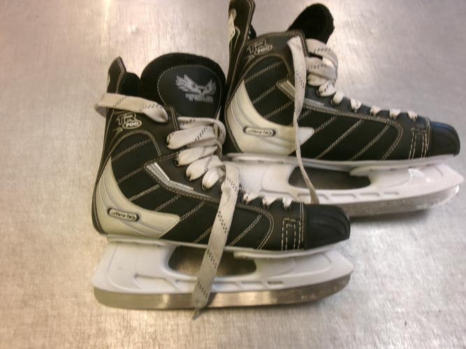 Used Tour TR700 Senior Hockey Skate Senior 9 11339-S000208173