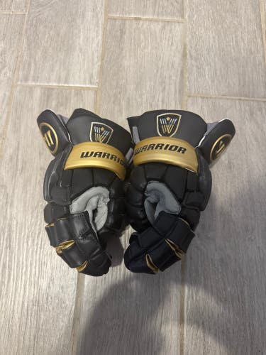 Vancouver Warriors Warrior Burn XP Lacrosse Gloves (New)