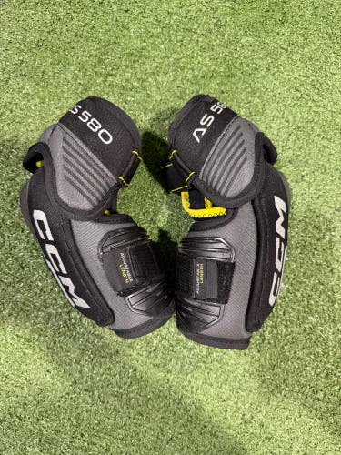 CCM Tacks AS 580 Elbow Pads | Junior Small