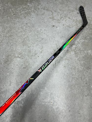 55 Flex P28 Bauer Flylite Left Hand Hockey Stick (New) Pro Stock