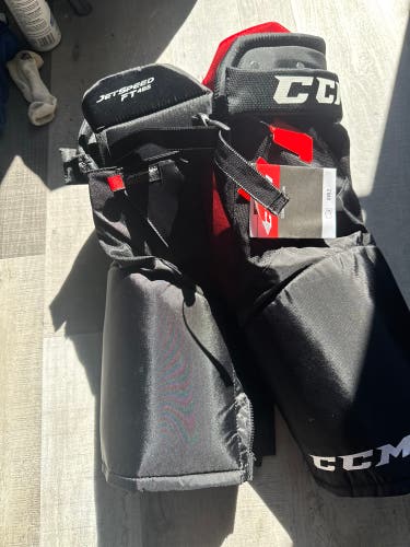 Men's Senior Medium CCM JetSpeed FT485 Hockey Pants (New)