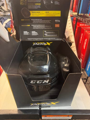 Medium CCM Super Tacks X Helmet (New)