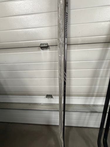 Senior Warrior Alpha LX2 Comp Left Hand Hockey Stick W28 85 Flex (New)