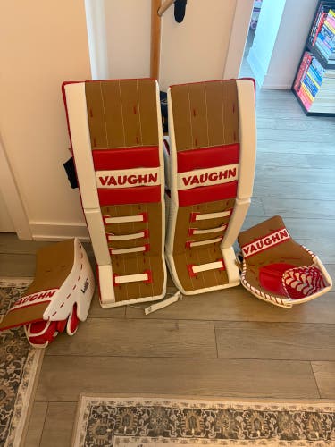 33" 2025 Vaughn Velocity VX1 Pro Carbon Regular Goalie Full Set Pro Stock (New)