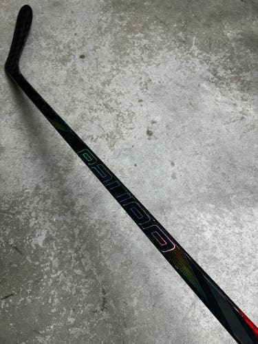 55 Flex P28 Senior Bauer Tracer Right Hand Hockey Stick Pro Stock (Used)