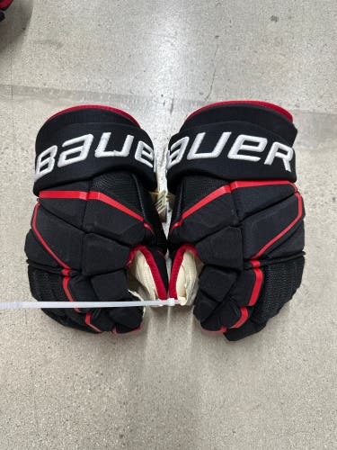 NHL blackhawks Bauer Vapor Hyperlite Gloves 14" Pro Stock (Used)