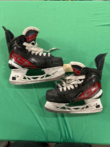 CCM JetSpeed FT680 Hockey Skates | Intermediate Size 5, Regular Width