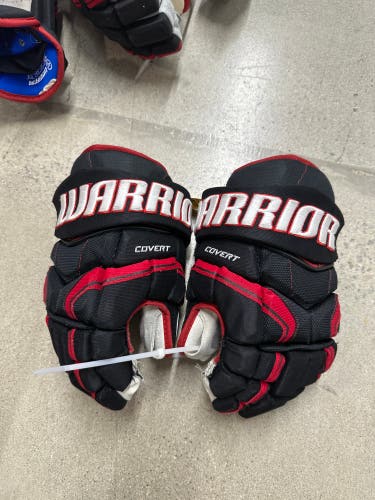 NHL BLACKHAWKS Warrior Covert Pro Gloves 14" Pro Stock (Used)